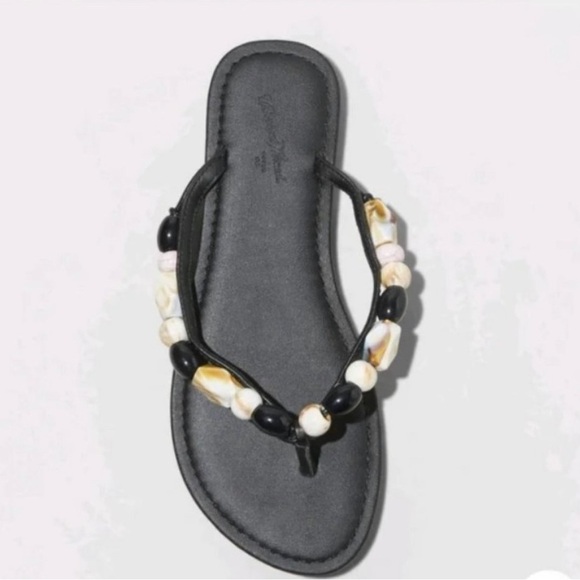 Woman's Cindy Beaded Flip Flop Sandals - Universal Thread Black Size 9 - Picture 2 of 6